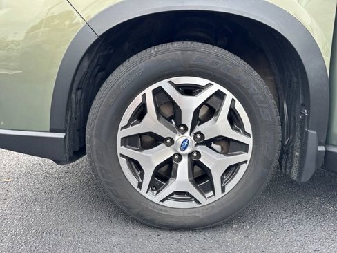 Used 2020 Subaru Forester Premium image 29