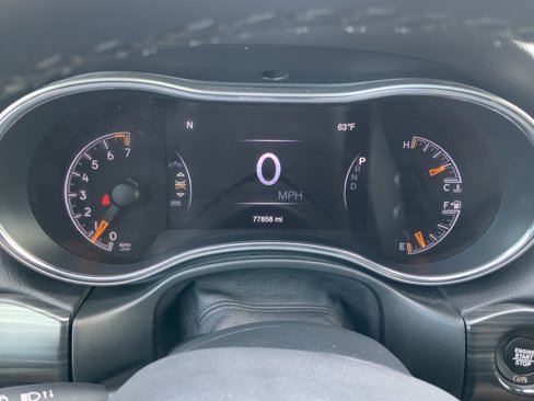 Used 2020 Jeep Grand Cherokee Laredo image 21