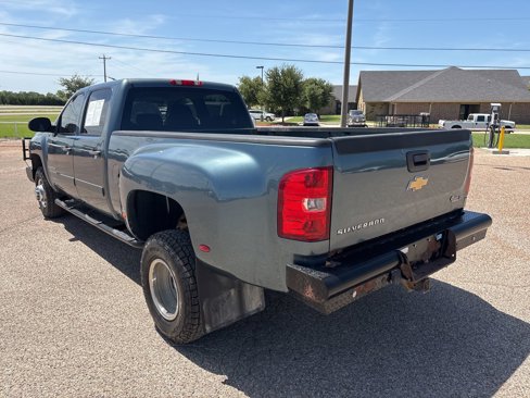 Used 2007 Chevrolet Silverado 3500 LT w/ EZ-Lift Tailgate Package image 3