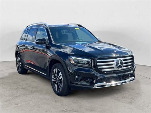 Used 2025 Mercedes-Benz GLB 250 4MATIC image 7