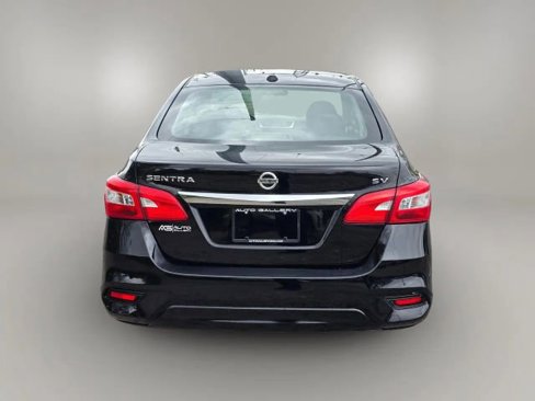 Used 2018 Nissan Sentra SV image 6