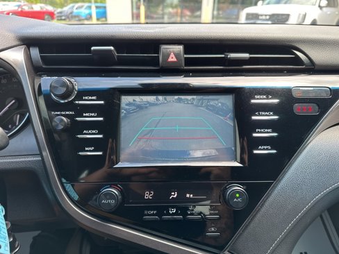 Used 2019 Toyota Camry SE image 33