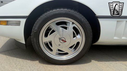 Used 1989 Chevrolet Corvette Convertible image 17