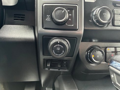 Used 2020 Ford F150 XLT w/ Equipment Group 302A Luxury image 26