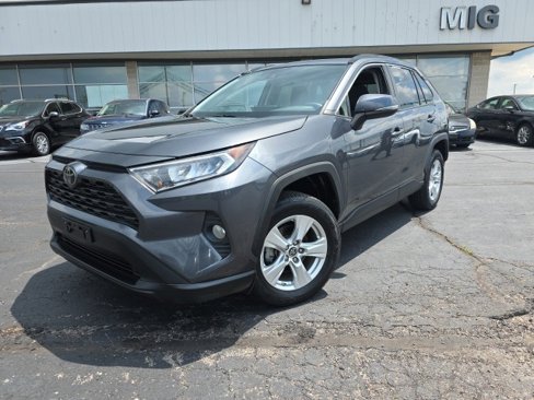 Used 2019 Toyota RAV4 XLE image 2