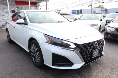 Used 2023 Nissan Altima 2.5 SV image 7