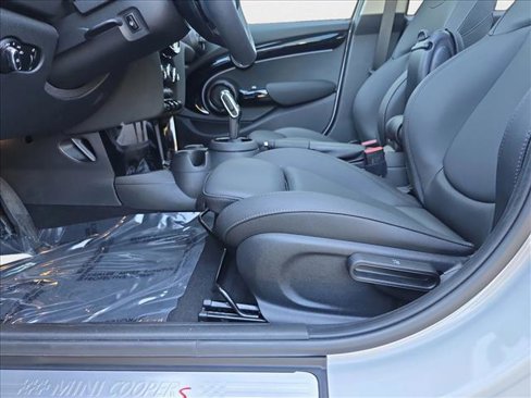 Used 2023 MINI Cooper S image 27