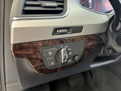 Used 2018 Audi Q7 2.0T Premium Plus w/ Premium Plus Package image 27