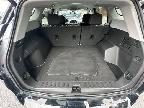 Used 2023 GMC Terrain SLE w/ Driver Convenience Package image 24