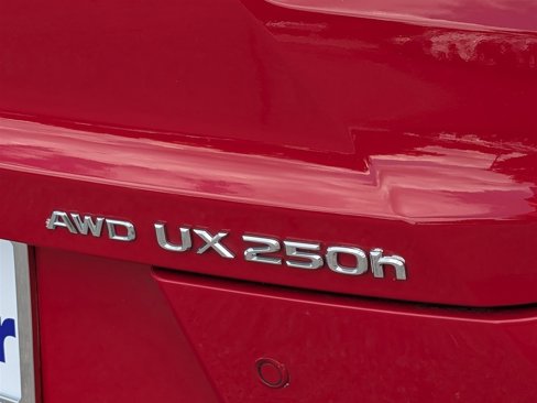 Used 2023 Lexus UX 250h AWD w/ Premium Package image 9