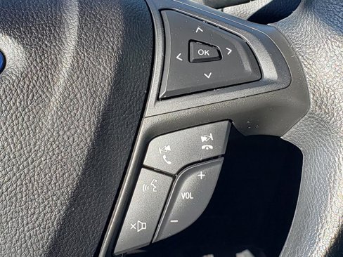 Certified 2023 Ford Edge SE image 10