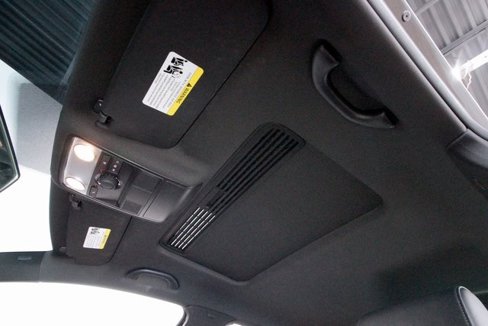 Used 2013 Volkswagen Golf R 4-Door image 14