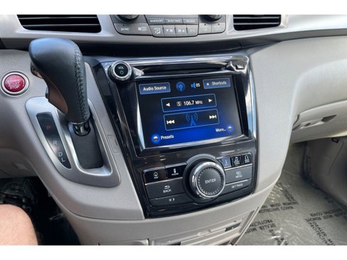 Used 2016 Honda Odyssey Touring Elite image 32