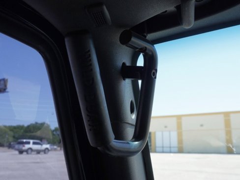Used 2013 Jeep Wrangler Unlimited Sahara w/ Connectivity Group image 27
