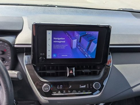 Used 2023 Toyota Corolla LE image 19