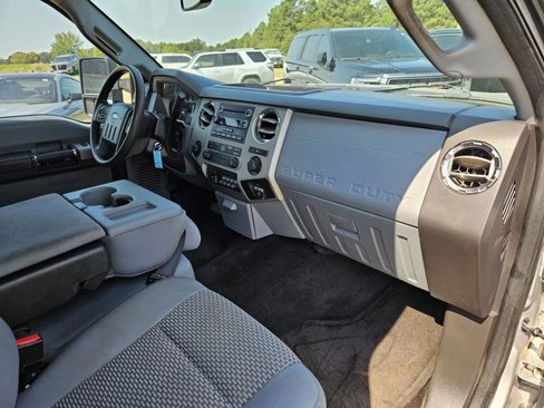 Used 2016 Ford F250 XLT w/ XLT Value Package image 33