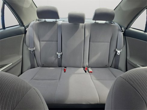 Used 2013 Toyota Corolla LE image 15