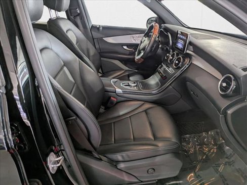 Used 2019 Mercedes-Benz GLC 300 4MATIC image 22