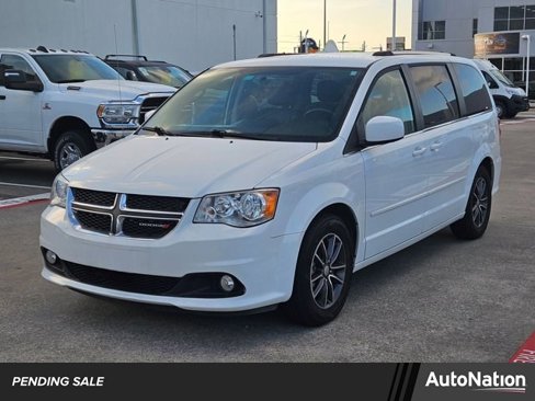 Used 2017 Dodge Grand Caravan SXT w/ Rear Park Assist Package image 1