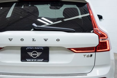 Used 2020 Volvo XC60 T6 Momentum image 10