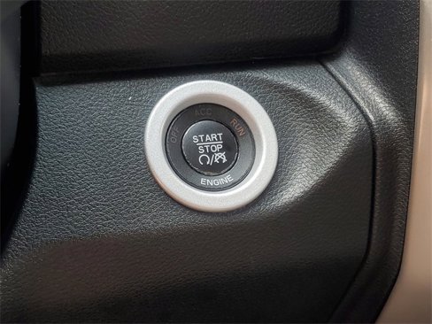 Used 2016 RAM 1500 Laramie w/ Convenience Group image 20