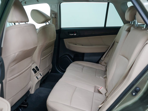 Used 2018 Subaru Outback 2.5i Limited image 16