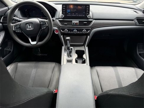 Used 2018 Honda Accord EX image 11