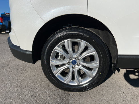 Used 2022 Ford Edge Titanium w/ Class II Trailer Tow Package image 14