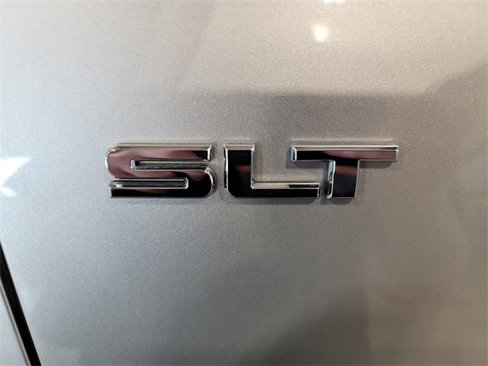 Used 2011 GMC Yukon XL SLT w/ SLT-2 Equipment Package image 29