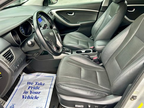 Used 2015 Hyundai Elantra GT w/ Option Group 02 image 10