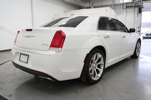Used 2016 Chrysler 300 C Platinum image 7