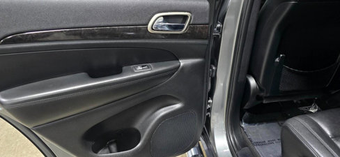 Used 2012 Jeep Grand Cherokee Laredo image 14