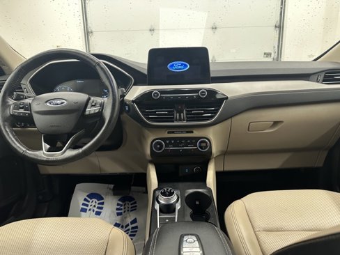 Used 2020 Ford Escape SEL image 13