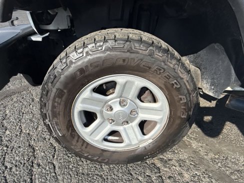 Used 2014 Jeep Wrangler Unlimited Sport w/ Connectivity Group image 17