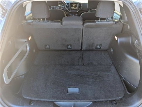 Used 2014 Jeep Cherokee Latitude w/ Cold Weather Group image 18