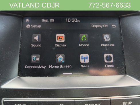 Used 2017 Hyundai Santa Fe SE image 23