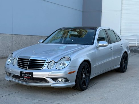 Used 2008 Mercedes-Benz E 350 Sedan image 6