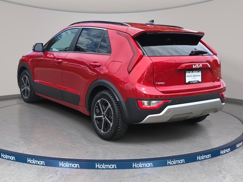 Used 2023 Kia Niro EX image 8