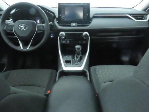 Used 2021 Toyota RAV4 XLE w/ Convenience Package image 13