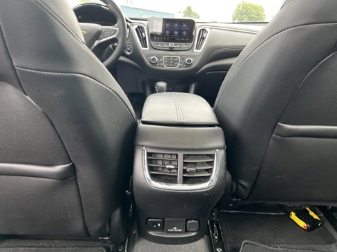 Used 2024 Chevrolet Malibu LT image 8