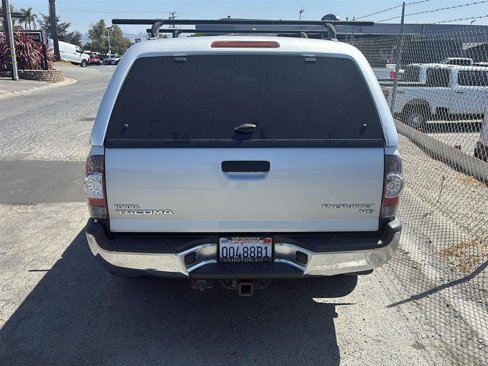 Used 2011 Toyota Tacoma PreRunner image 4