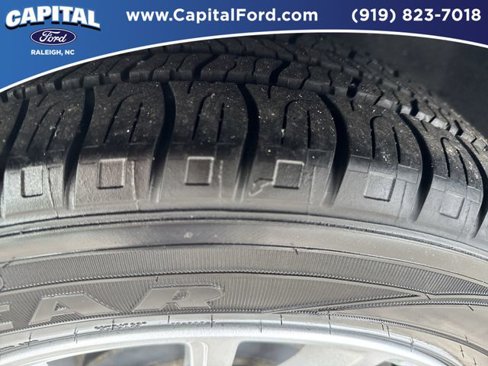 Certified 2018 Ford Focus SE image 14