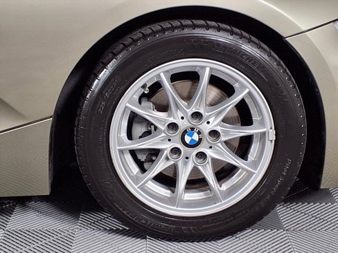 Used 2005 BMW Z4 2.5i image 26