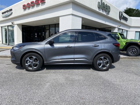 Used 2023 Ford Escape ST-Line image 6