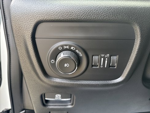 Certified 2021 Jeep Grand Cherokee L Limited image 34