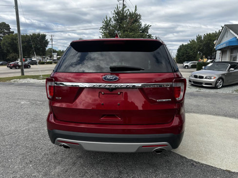 Used 2016 Ford Explorer XLT w/ Equipment Group 202A image 5