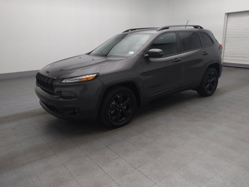 Used 2018 Jeep Cherokee Latitude w/ Altitude Package image 2