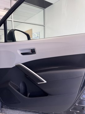 Used 2022 Toyota Corolla Cross LE w/ Moonroof Package image 21