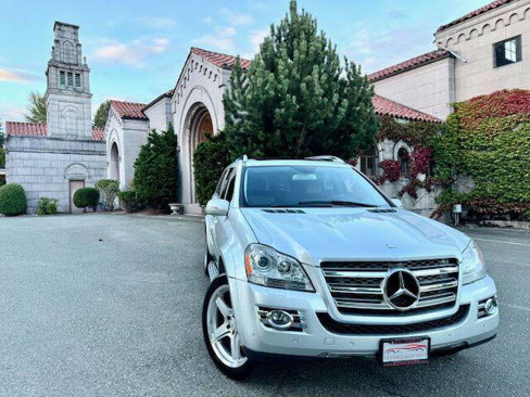 Used 2008 Mercedes-Benz GL 550 4MATIC image 1