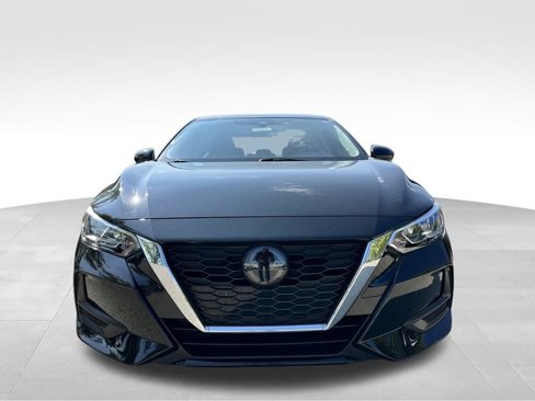 Used 2022 Nissan Sentra SV image 3